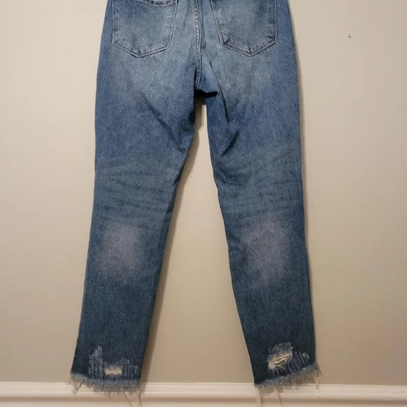 Cello Distressed Straight Leg Jeans - Picture 5 of 5
